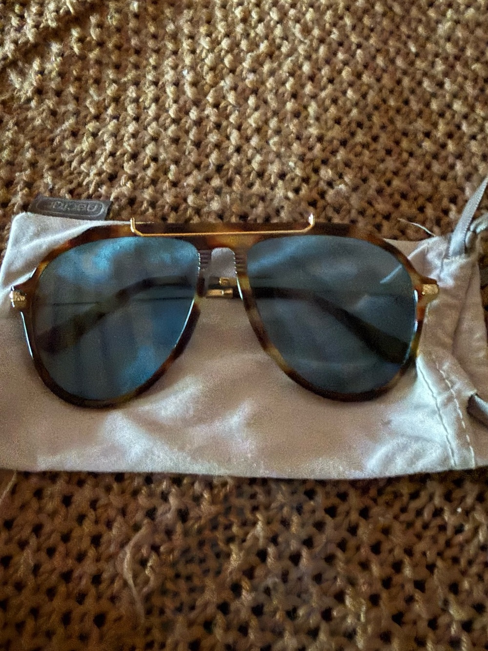 Free People Tortoise Frame Aviator Sunglasses with Dark Blue Lenses